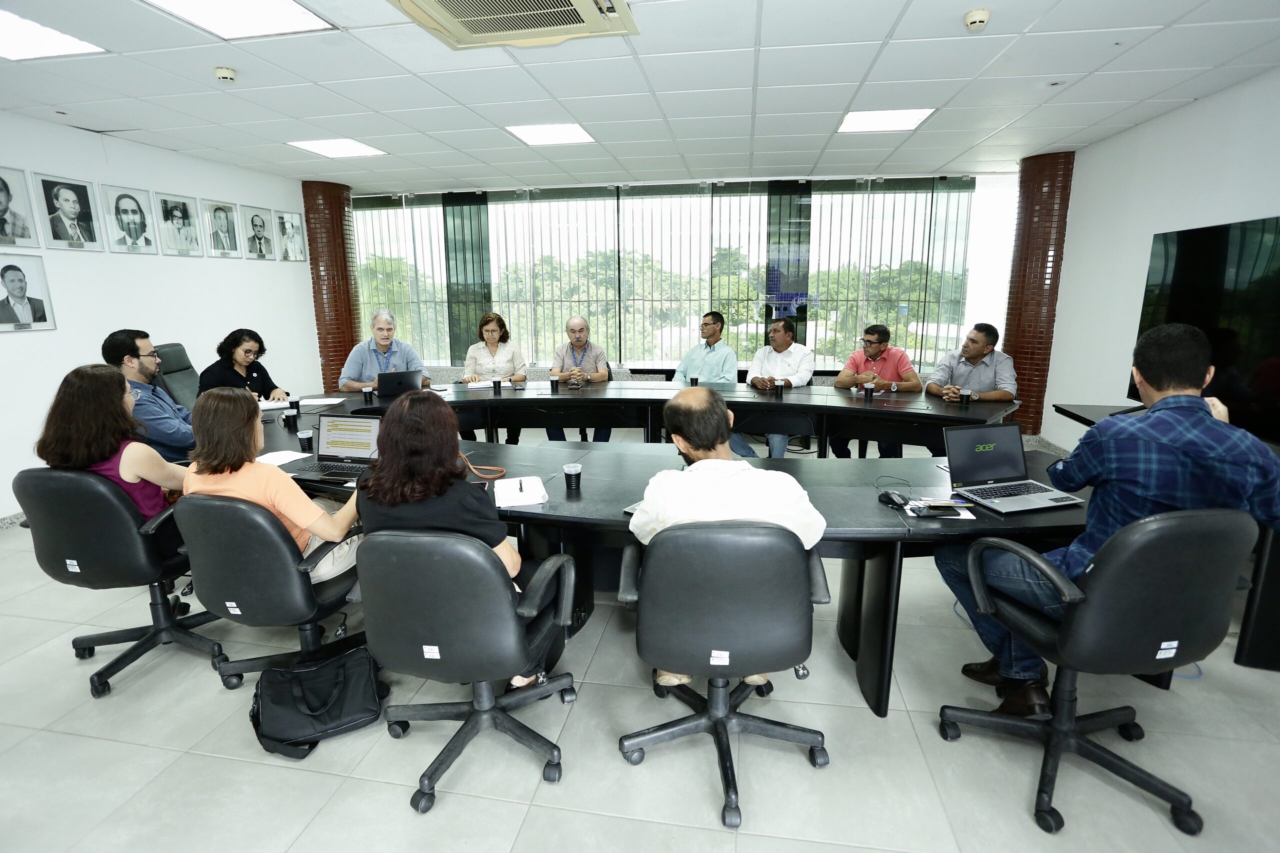 Reunião estratégica no IPA visa fortalecer produção de sementes de cebola em Pernambuco